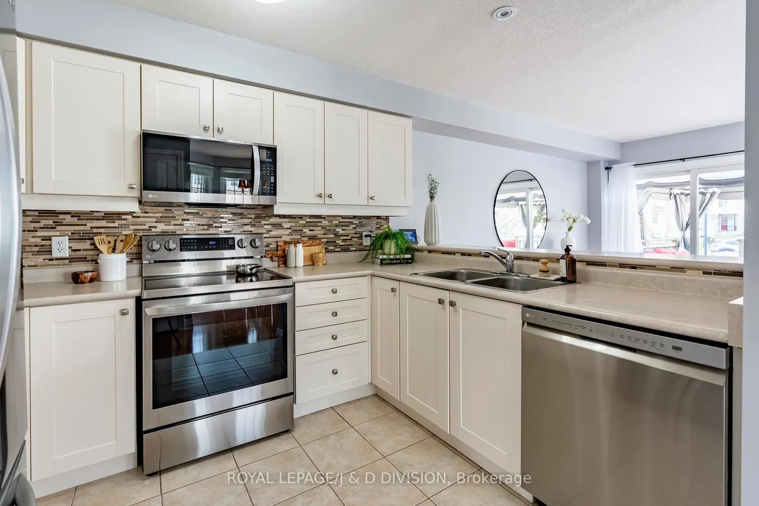 Additional image 6 of 105 Pinnacle Drive 100