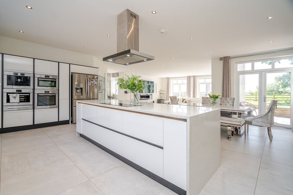 Additional image 15 of 6 bed detached house for saleOrchard Road, Pulloxhill, Bedford MK45