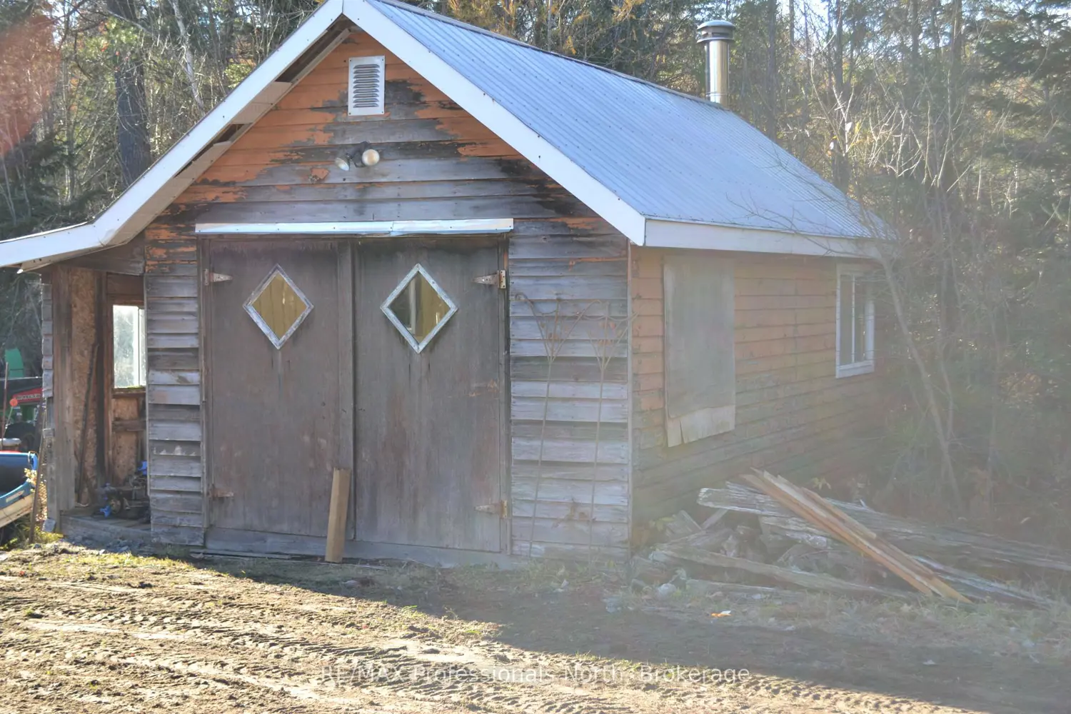 Additional image 9 of 2315 Aspdin Road