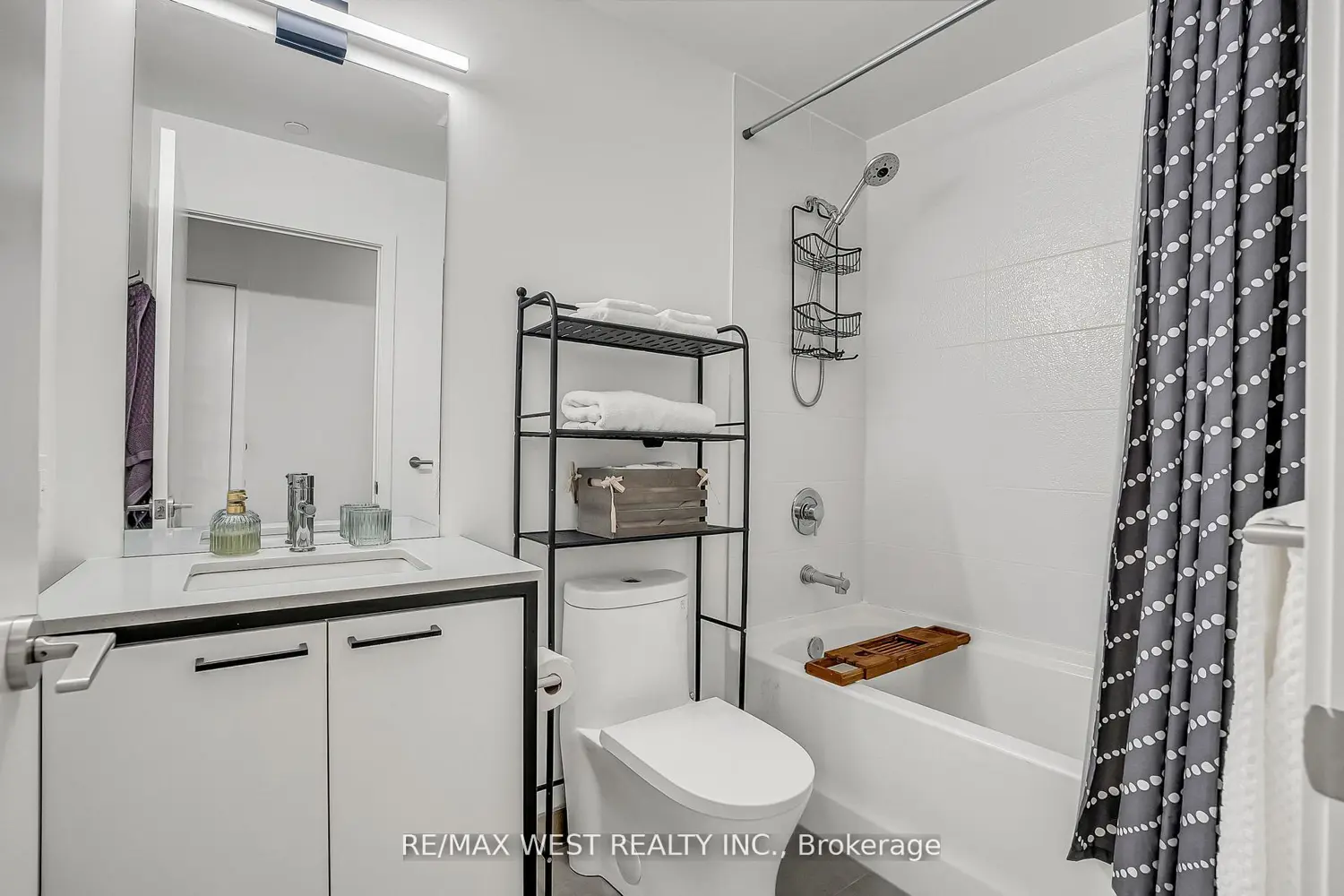 Additional image 7 of 1808 St. Clair Avenue 617