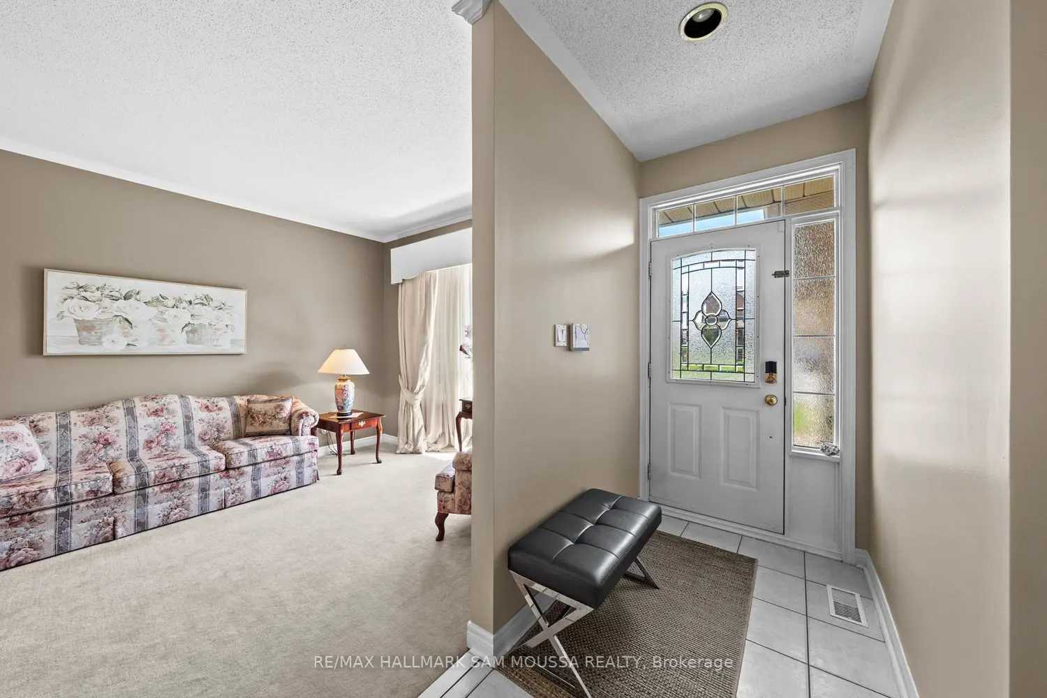 3096 Apple Hill Drive photo 2
