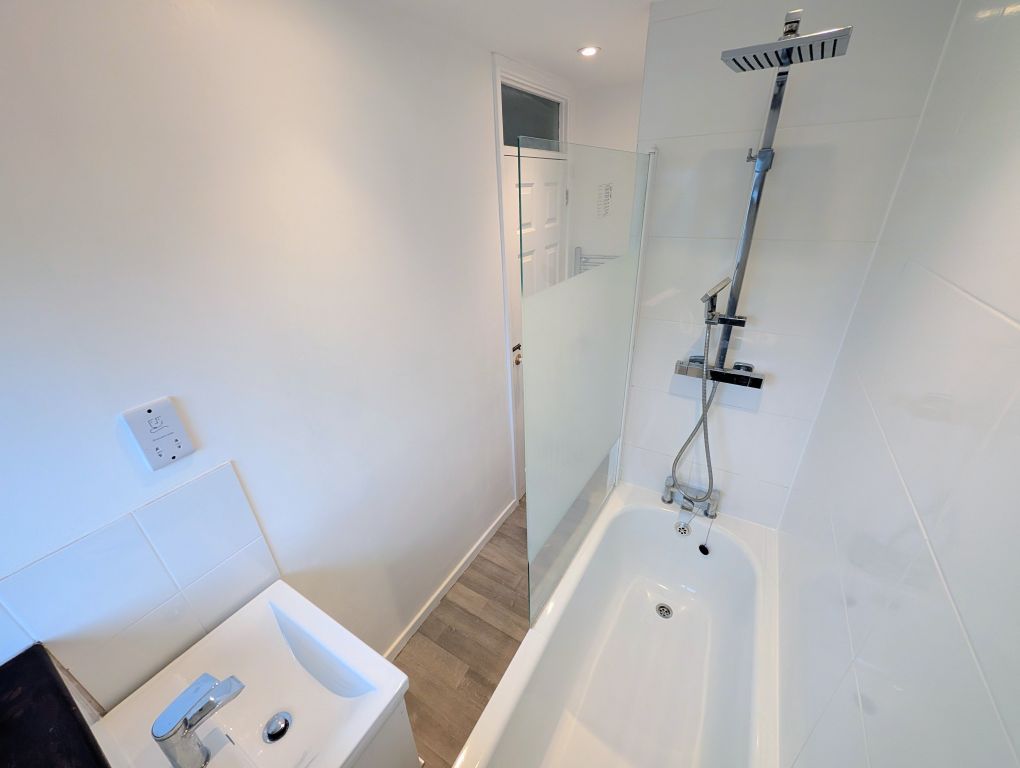 Additional image 8 of 3 bed terraced house to rentHendre Farm Drive, Newport NP19