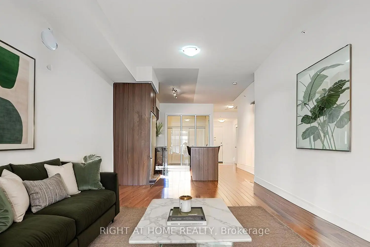 Additional image 7 of 9201 Yonge Street 205