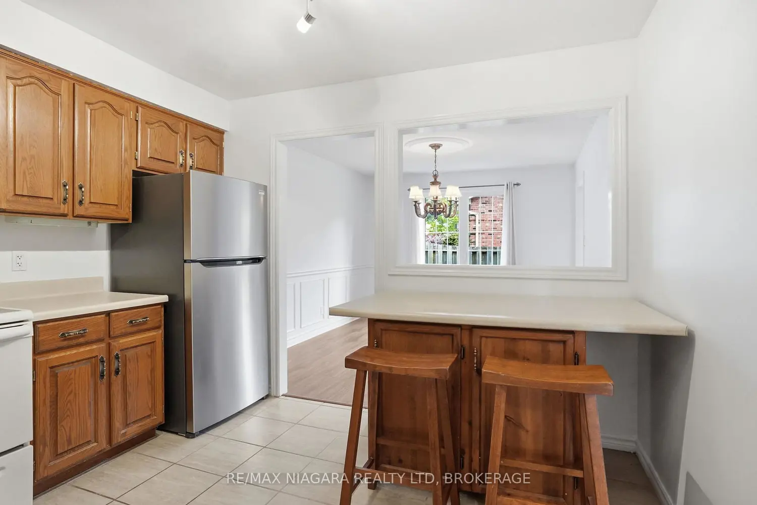 Additional image 5 of 2720 Mewburn Road 25
