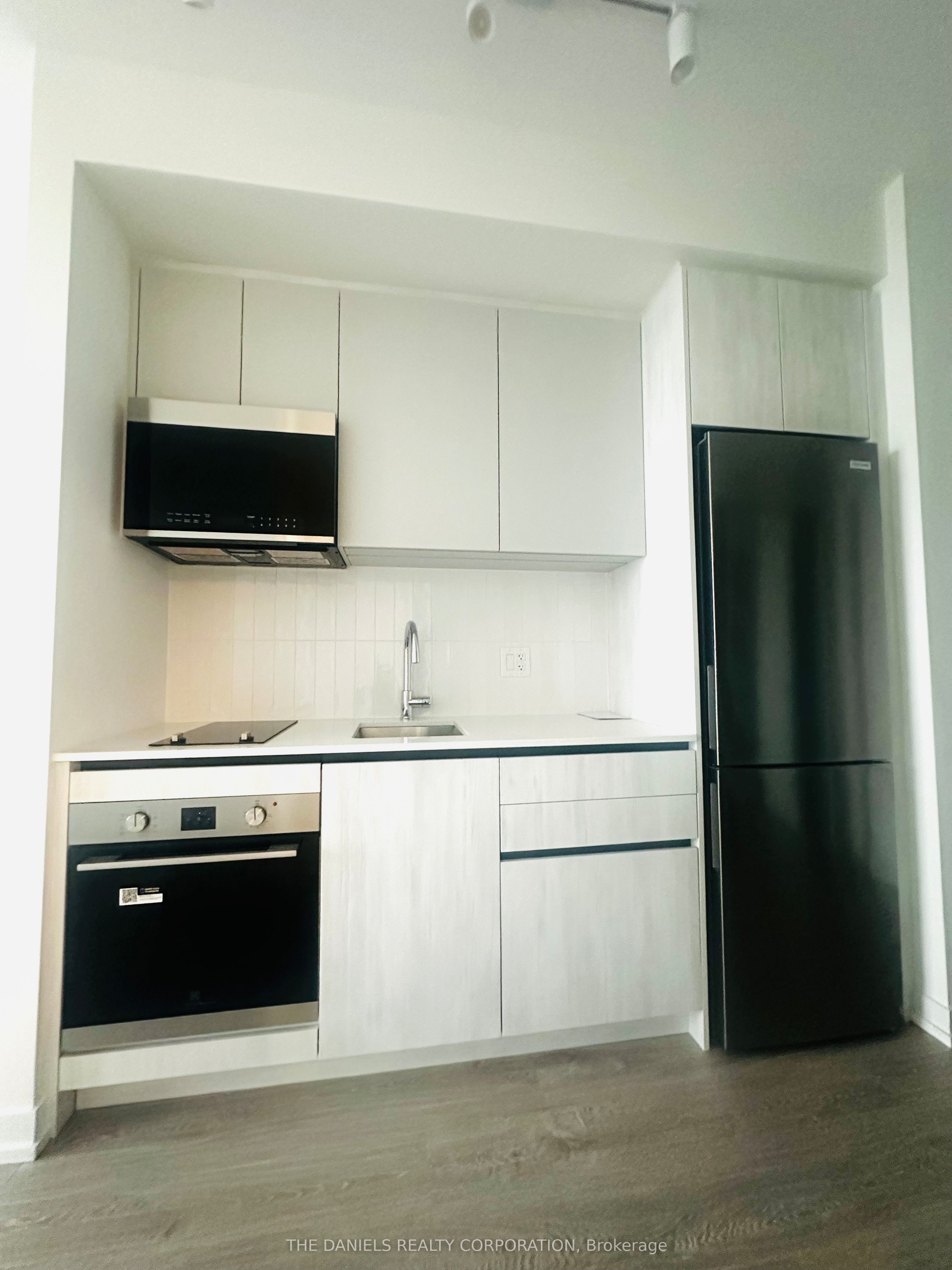 Additional image 2 of 804-2485 Eglinton Avenue W, Mississauga, ON, L5M 2T1