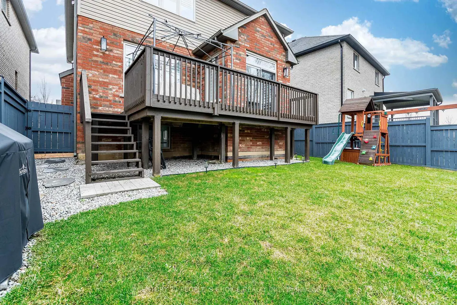 Additional image 19 of 147 Garinger Crescent