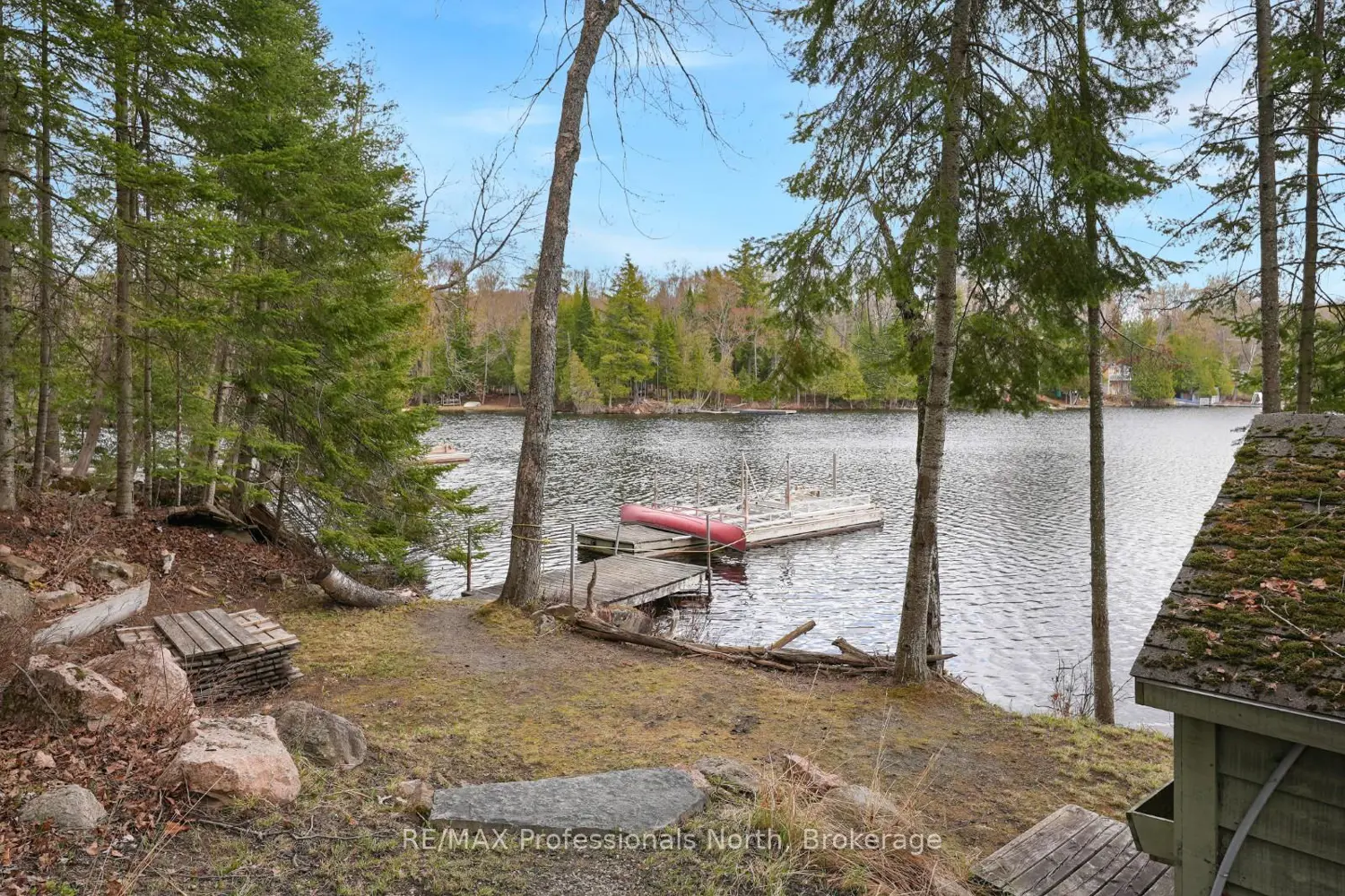 1157 Between Lakes Trail