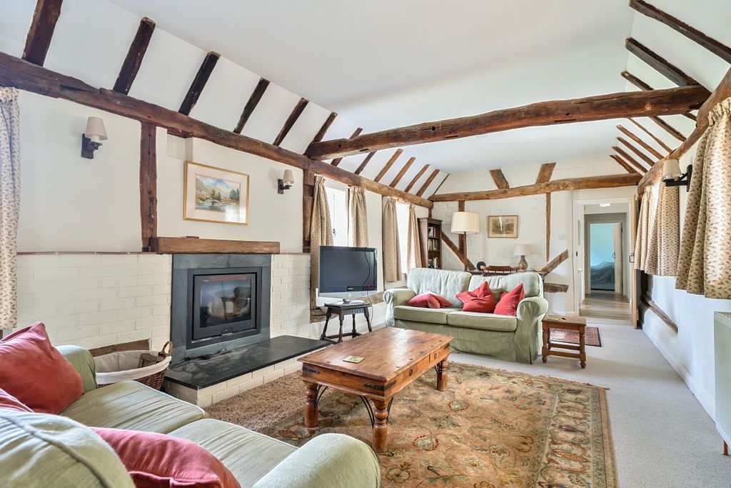 Additional image 5 of 3 bed barn conversion to rentEmms Lane, Brooks Green, Horsham RH13