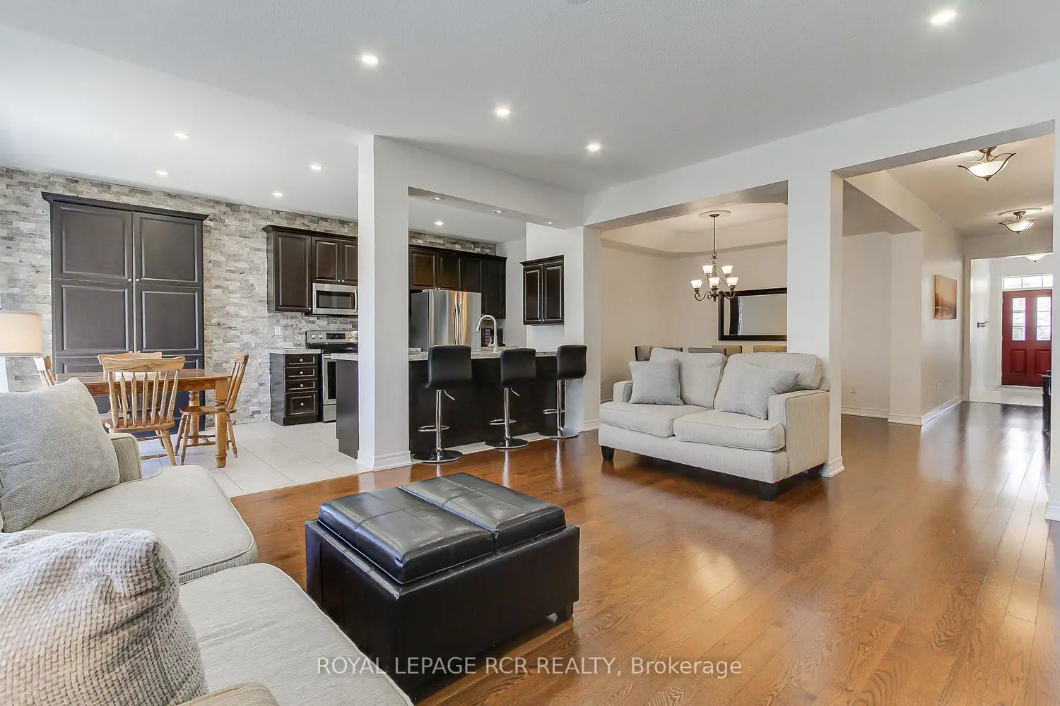 19 Wyndham Circle photo 2