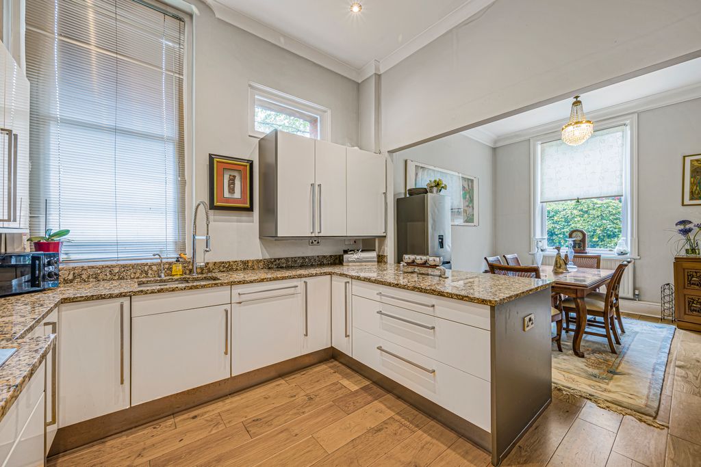 Additional image 11 of 3 bed flat for saleBeechfield Road, Alderley Edge, Cheshire SK9