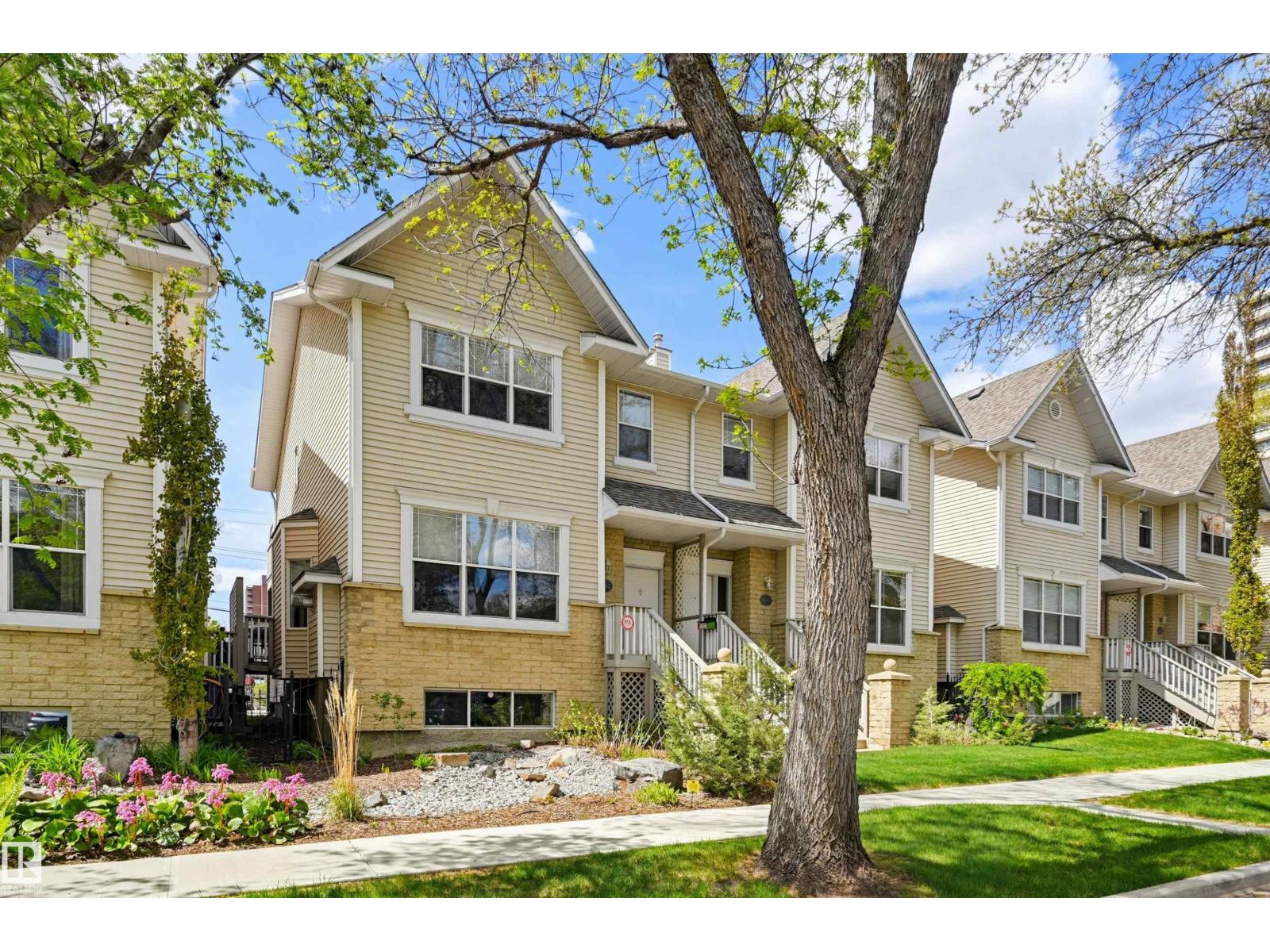 Additional image 2 of 8612 108a Street NW, Edmonton, AB, T6E4M8