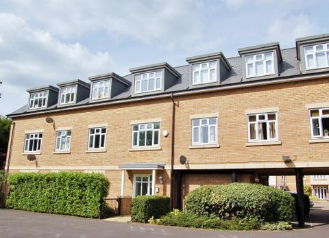 Pearl Close, Cambridge CB4