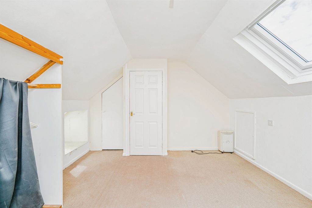 Additional image 13 of 2 bed maisonette for saleBlundell Avenue, Porthcawl CF36