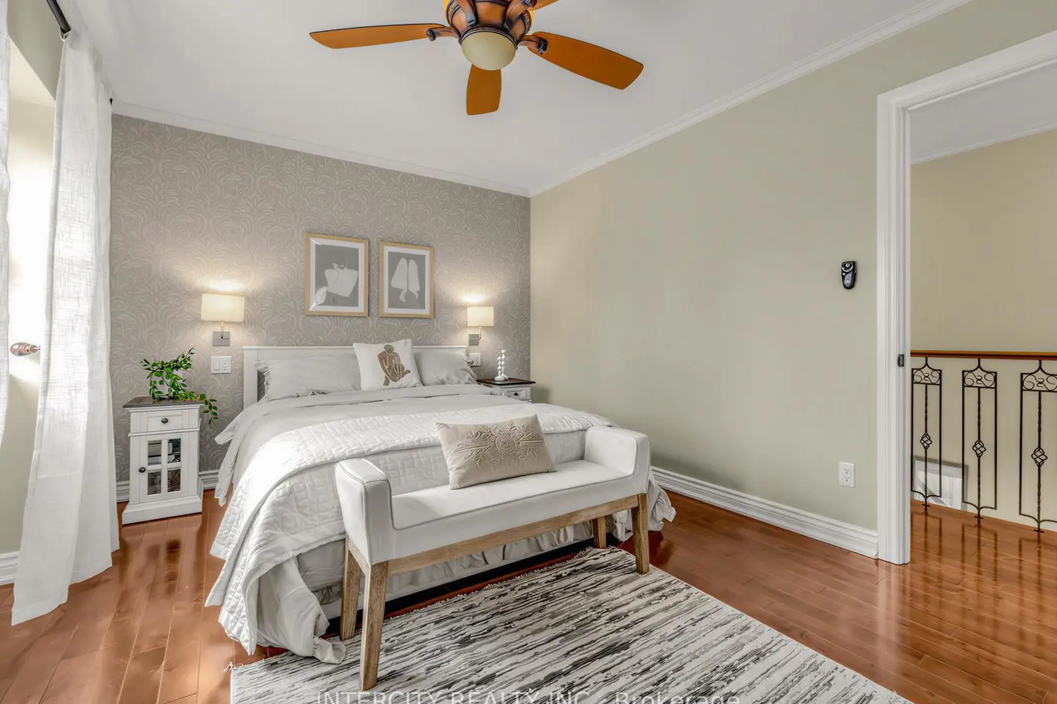 Additional image 12 of 3976 Taffey Crescent