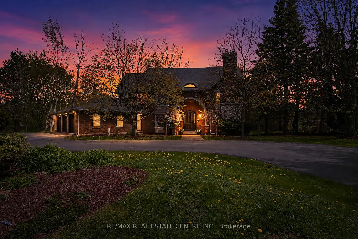 155 Crawford Crescent photo 2