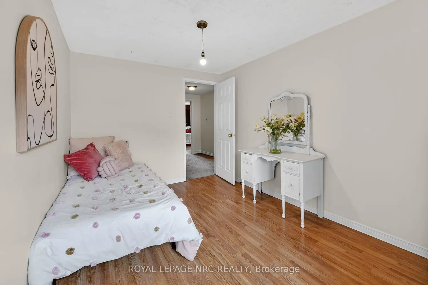 Additional image 12 of 53 Larraine Avenue
