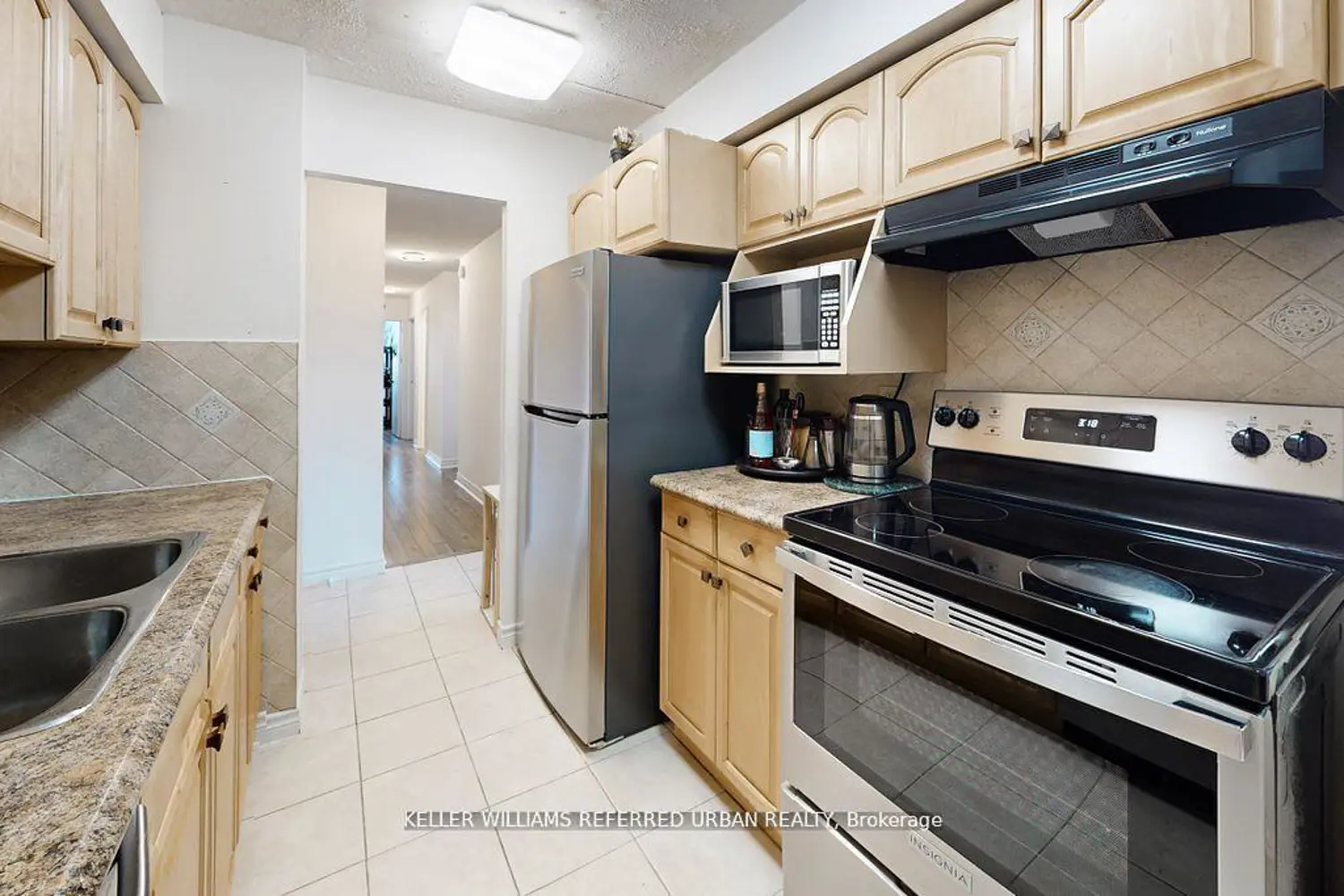 Additional image 6 of 2556 Argyle Road 202