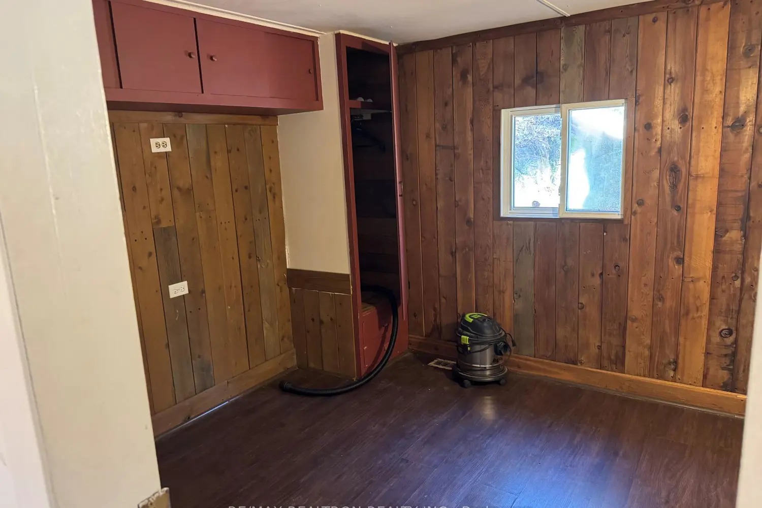 Additional image 9 of 1080 Four Seasons Road