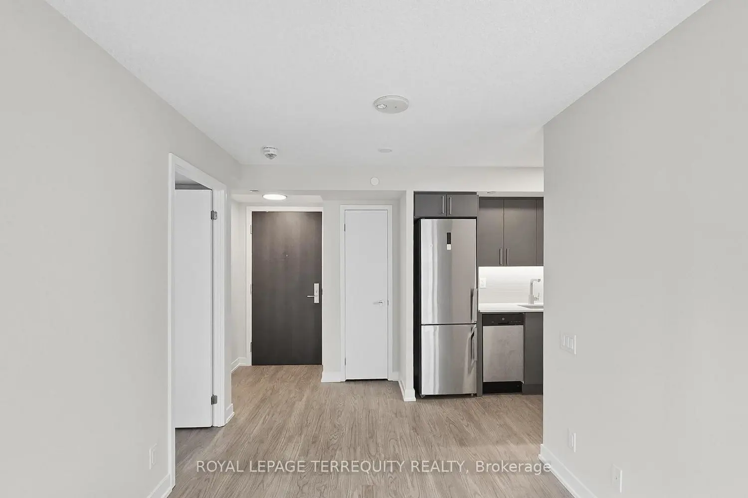 Additional image 9 of 38 Monte Kwinter Court 527