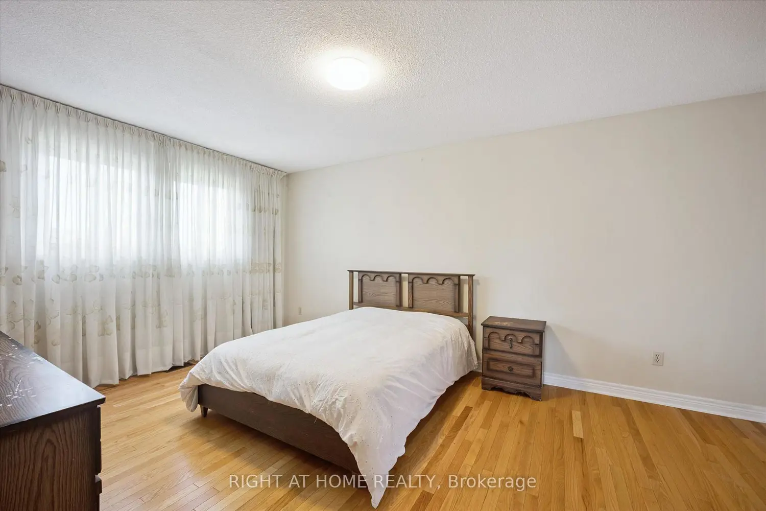 Additional image 15 of 37 Moffatt Avenue