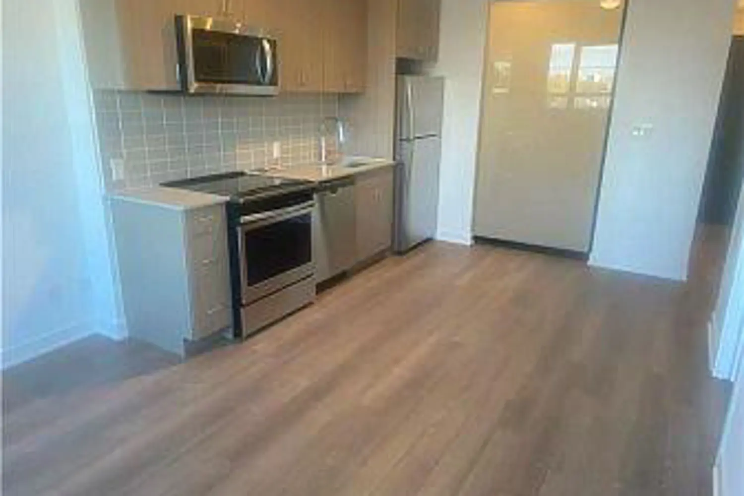 2799 Kingston Rd Road 515 photo 4