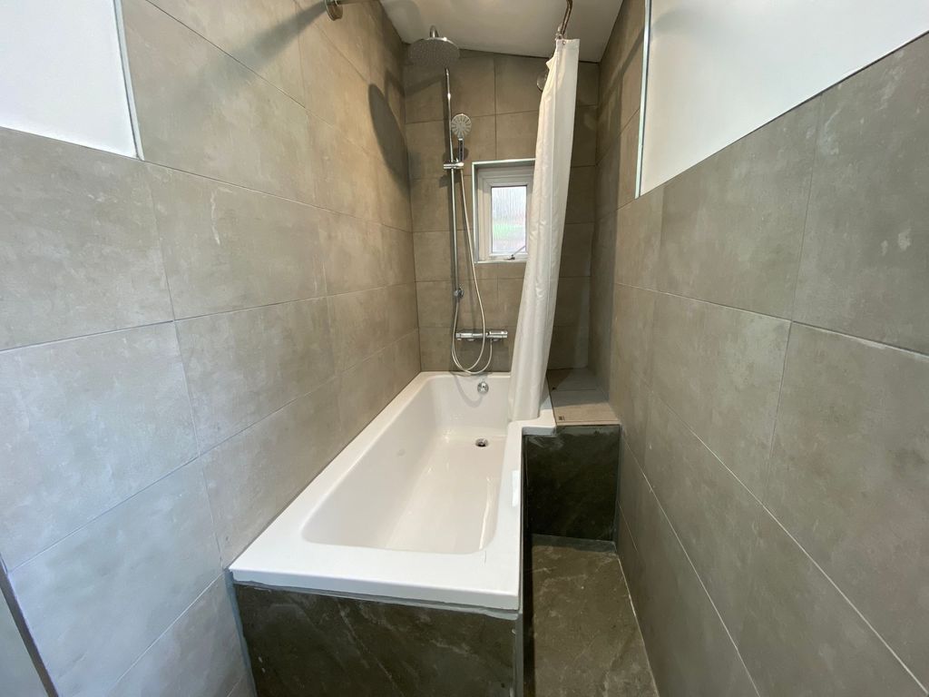 Additional image 14 of 2 bed flat to rentRisca Road, Newport NP20