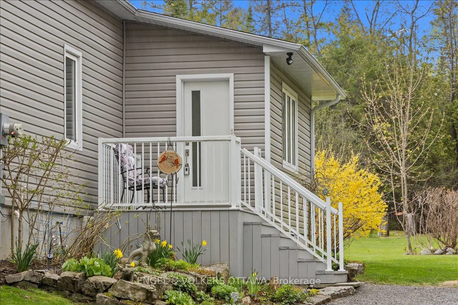 4841 Torbolton Ridge photo 3