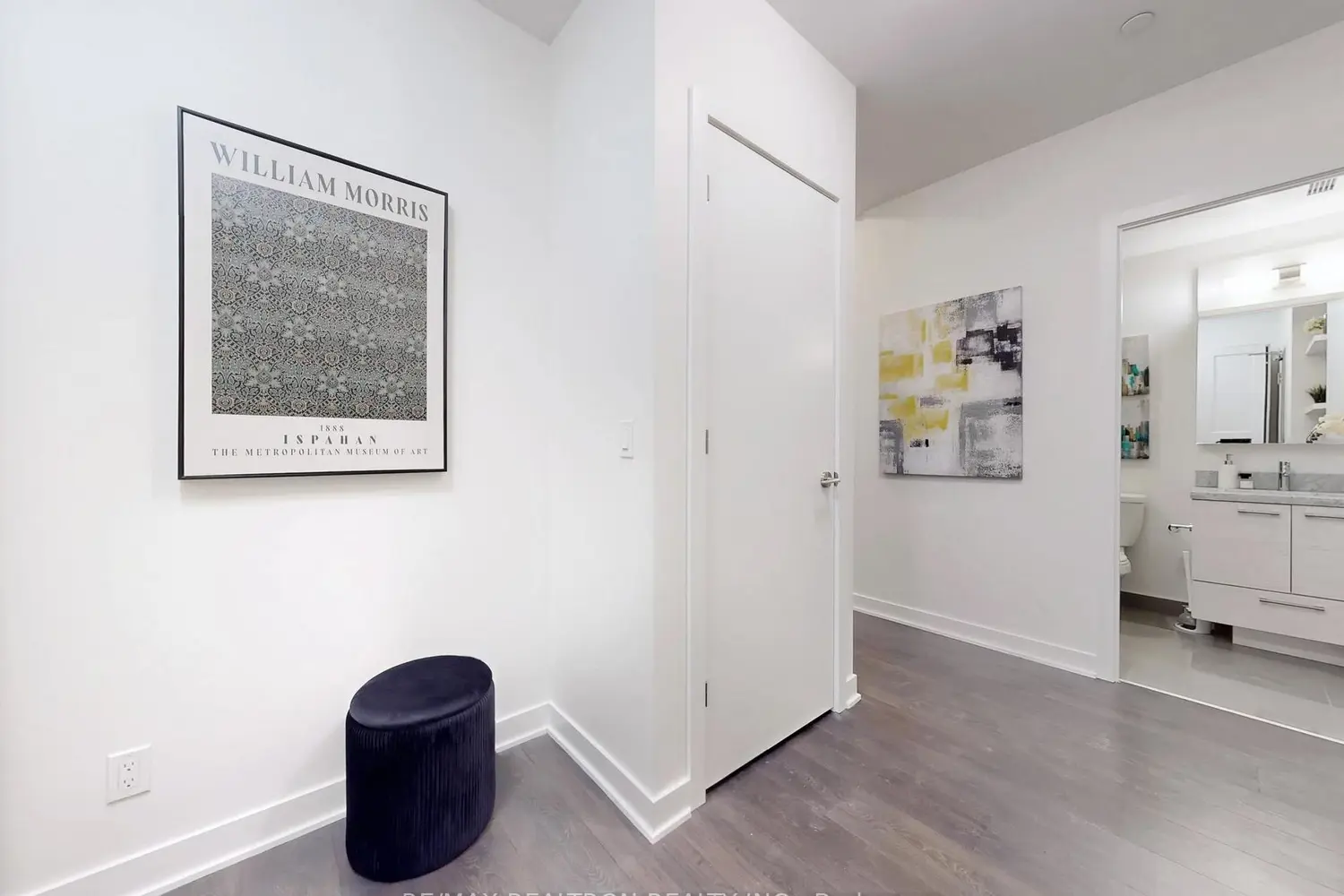 Additional image 10 of 2221 Yonge Street 213