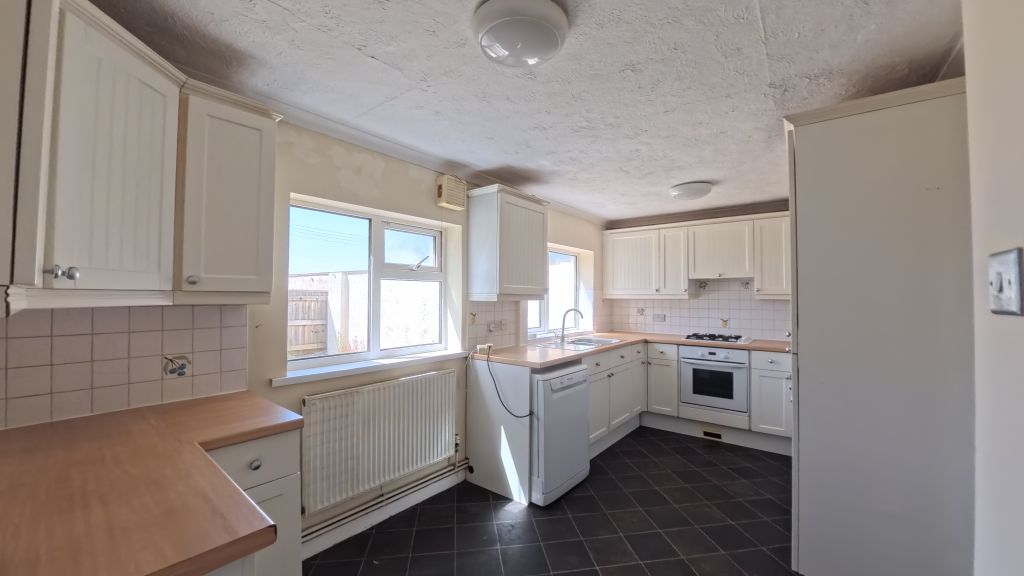 Additional image 7 of 3 bed detached bungalow to rentSndbay, Weston-Super-Mare BS22