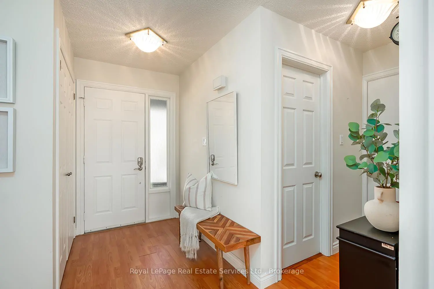 7 Knollwood Court
