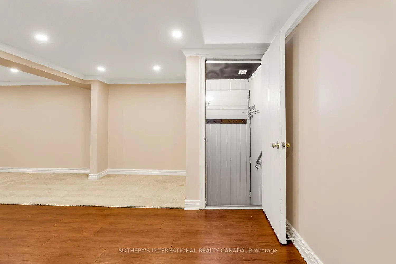 Additional image 19 of 2825 Gananoque Drive 62