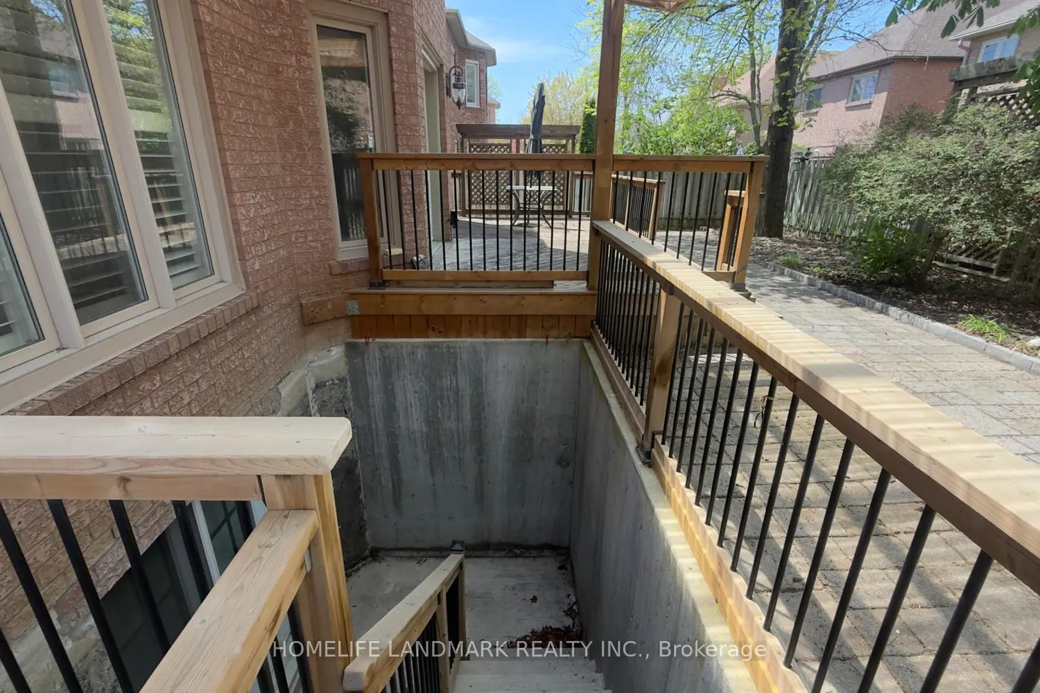 Additional image 12 of 136 Worth Boulevard