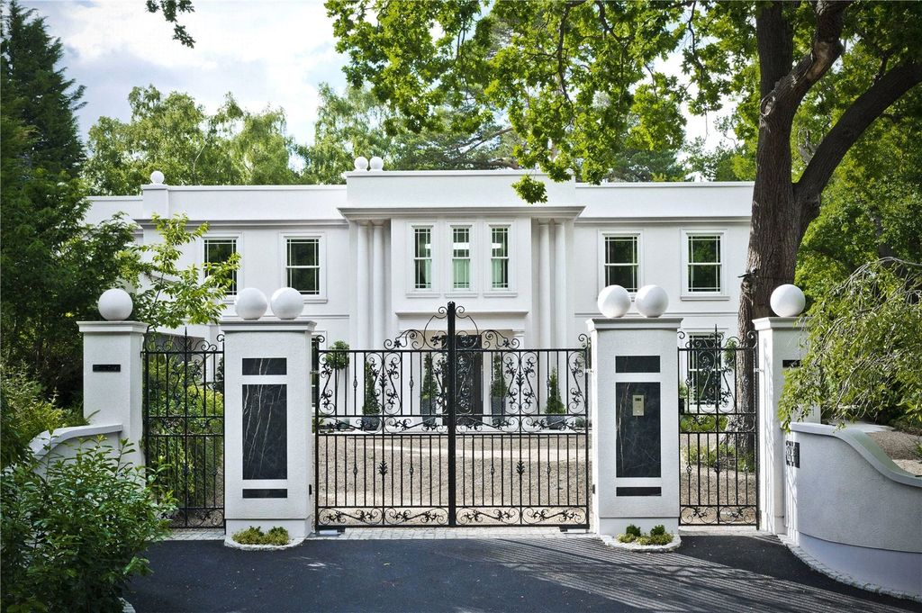 6 bed detached house to rentHorseshoe Ridge, Camp End Road, Weybridge, Surrey KT13
