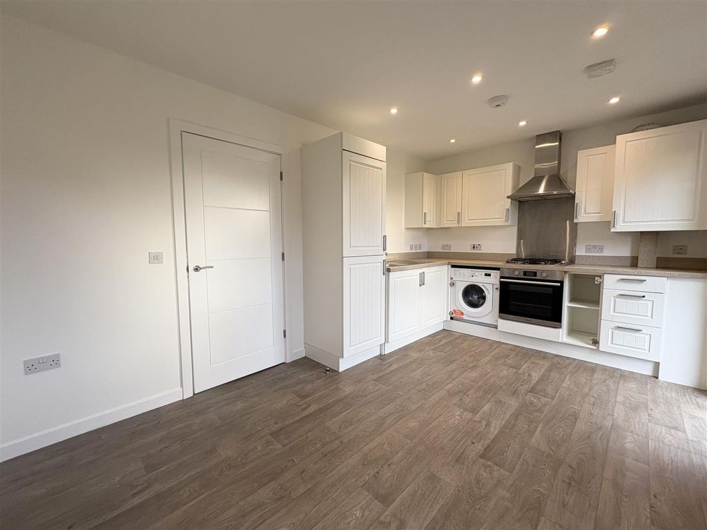 Additional image 4 of 3 bed property to rentLapwing Drive, Perth PH1
