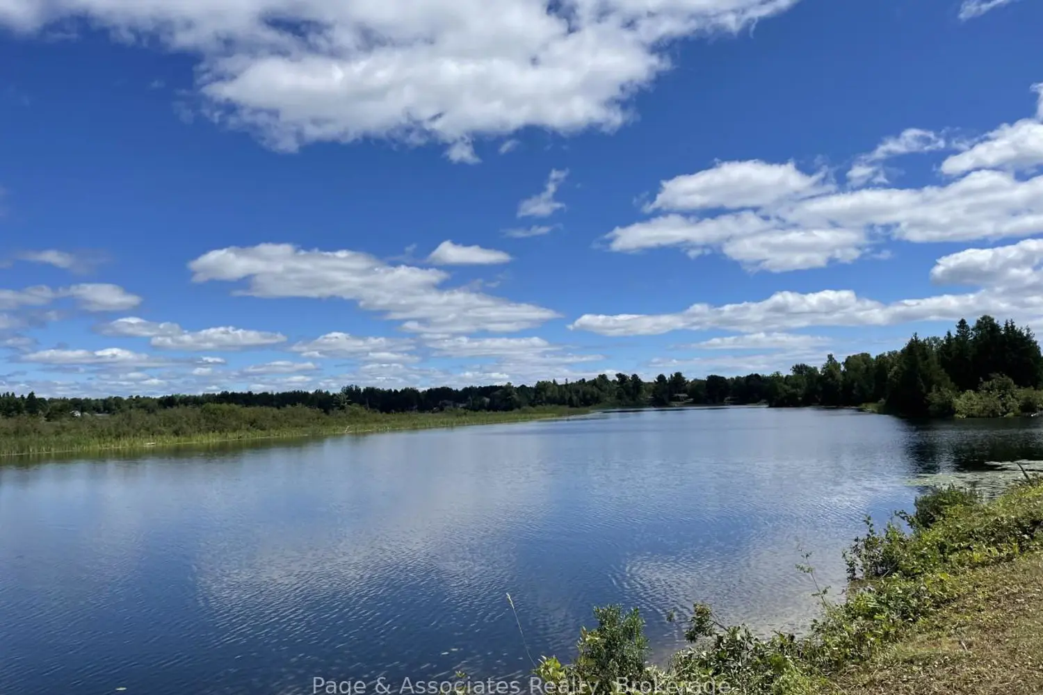 Additional image 4 of 44 De L'etang Road
