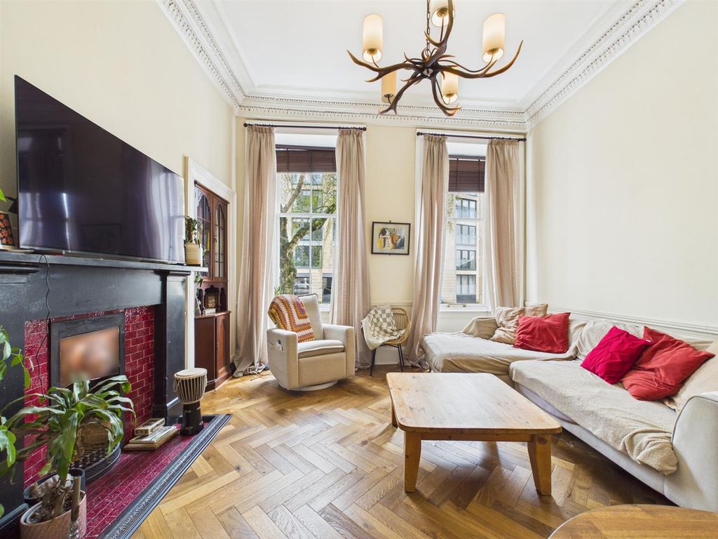 Additional image 2 of 2 bed flat for saleMinerva Street, Glasgow G3