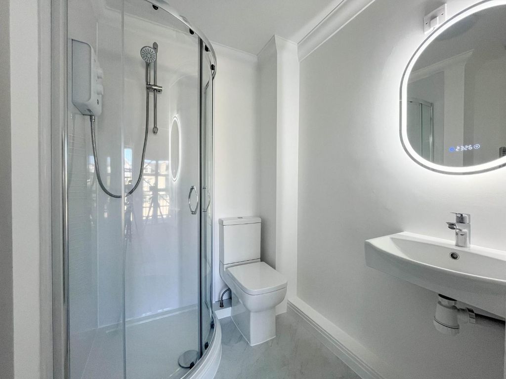 Additional image 10 of 3 bed flat for salePetersfield Mansions, Cambridge CB1