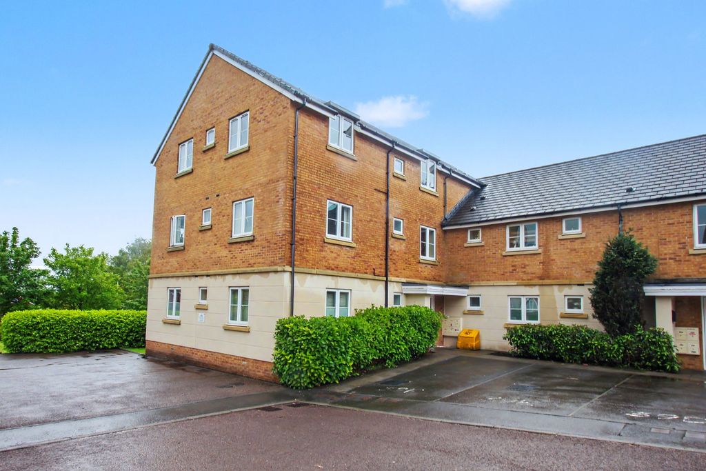 2 bed flat for saleDrum Tower View, Caerphilly CF83
