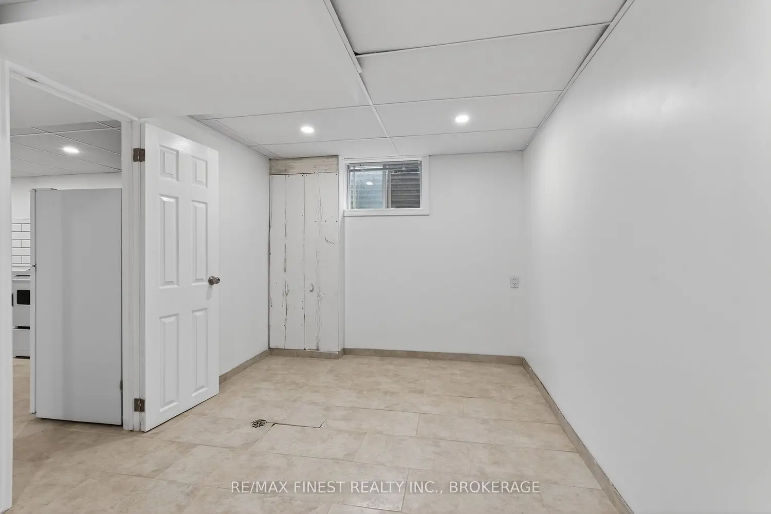 Additional image 14 of 825 Somerset Crescent