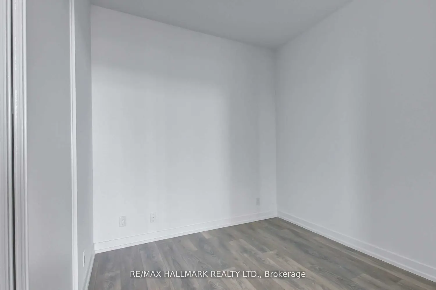 Additional image 9 of 898 Portage Parkway 4308