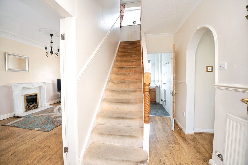Additional image 7 of 3 bed semi-detached house for saleRenown Close, Romford RM7