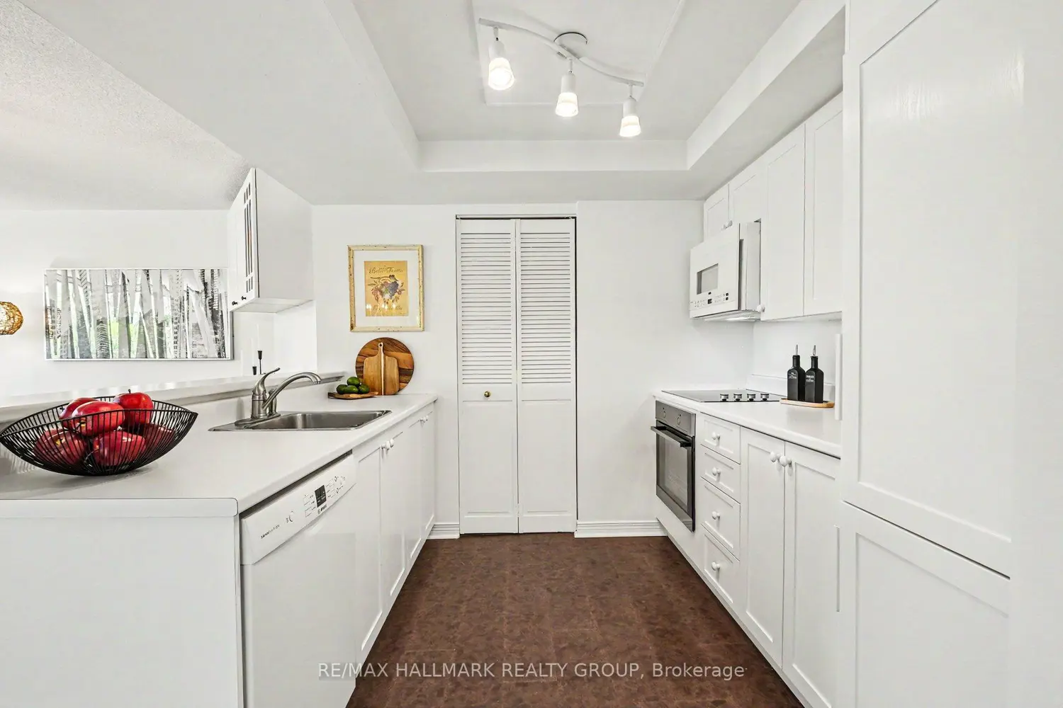 Additional image 7 of 30 Charlevoix Street 103