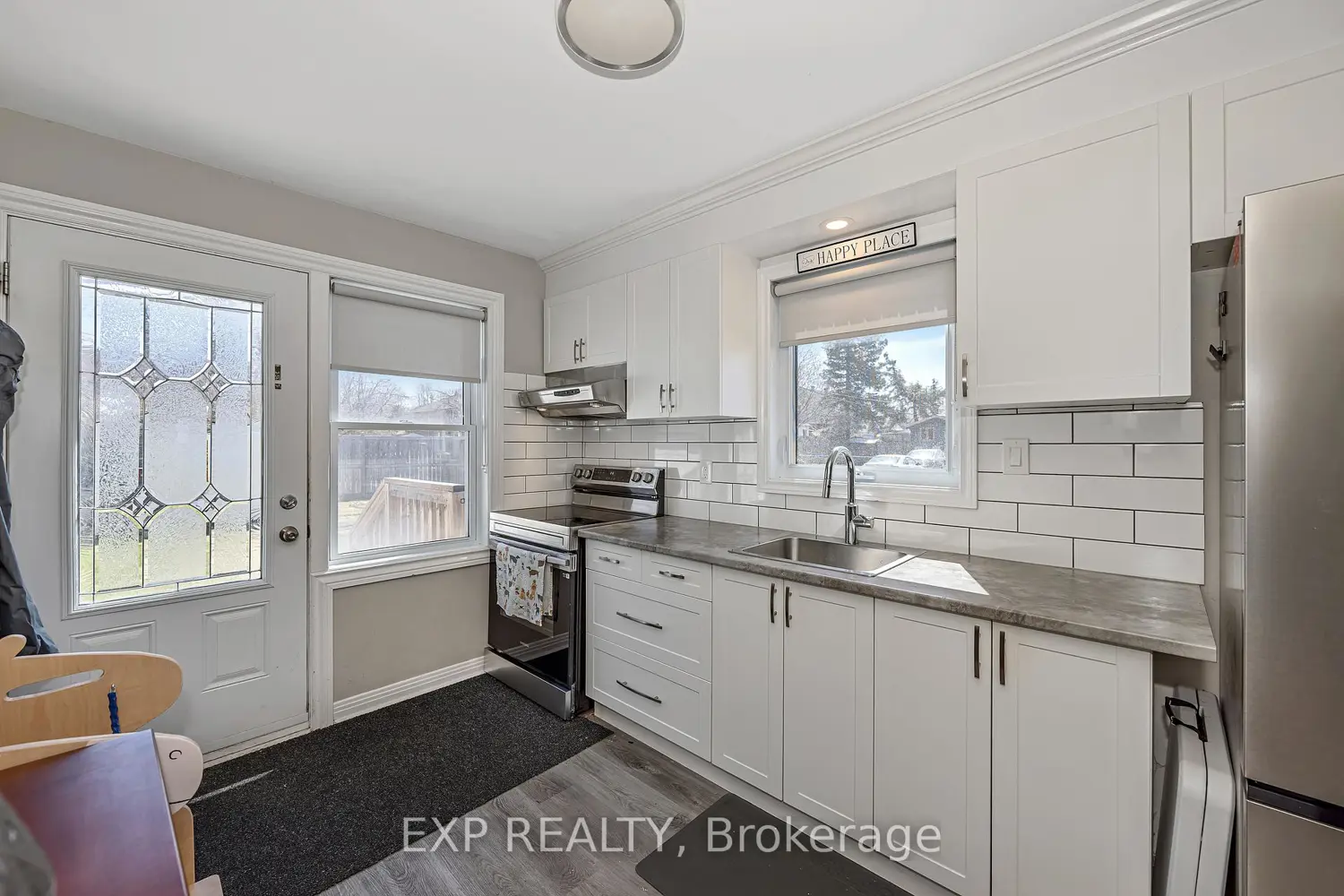 1470 Laperriere Avenue photo 4
