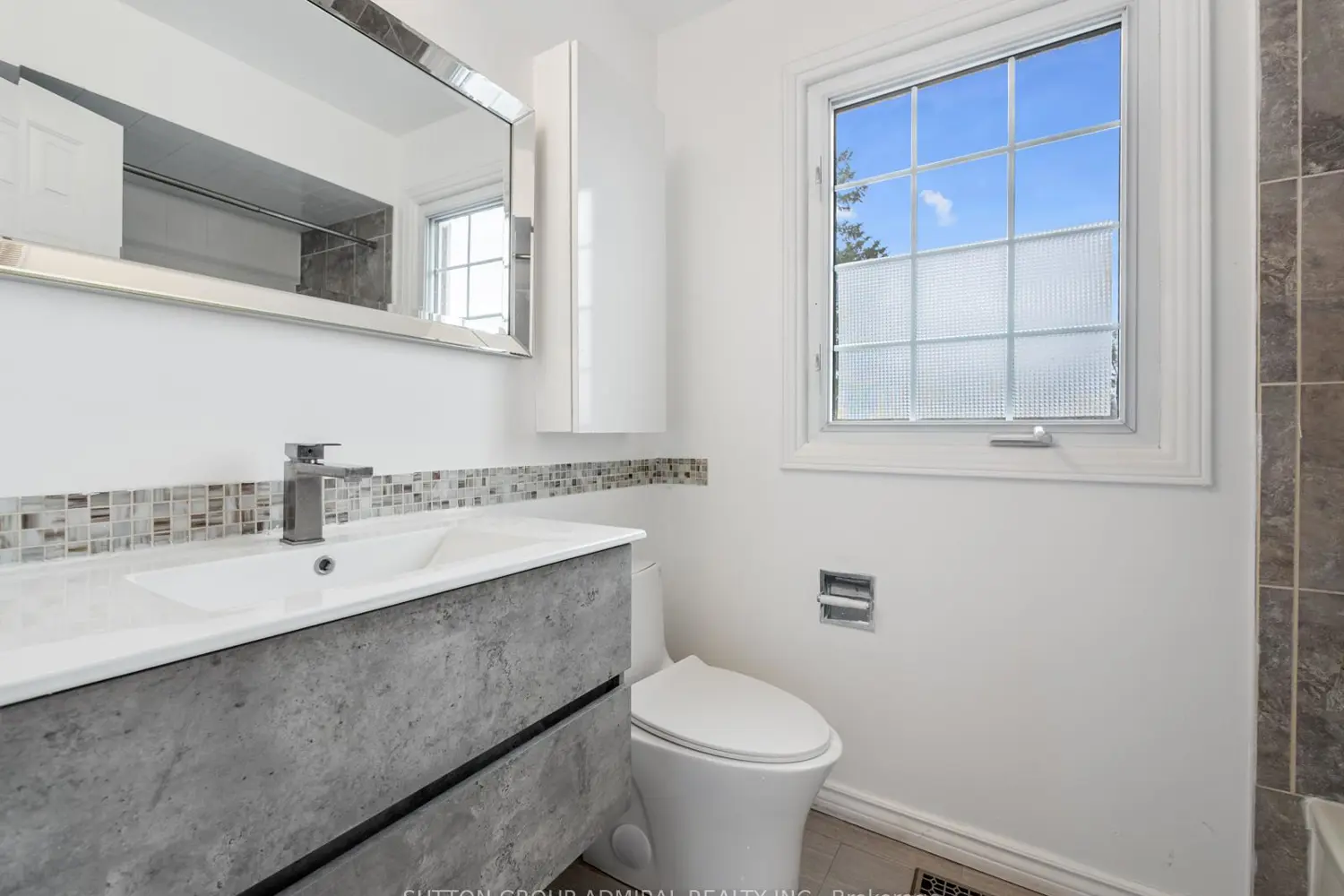 Additional image 9 of 348 Brownridge Drive