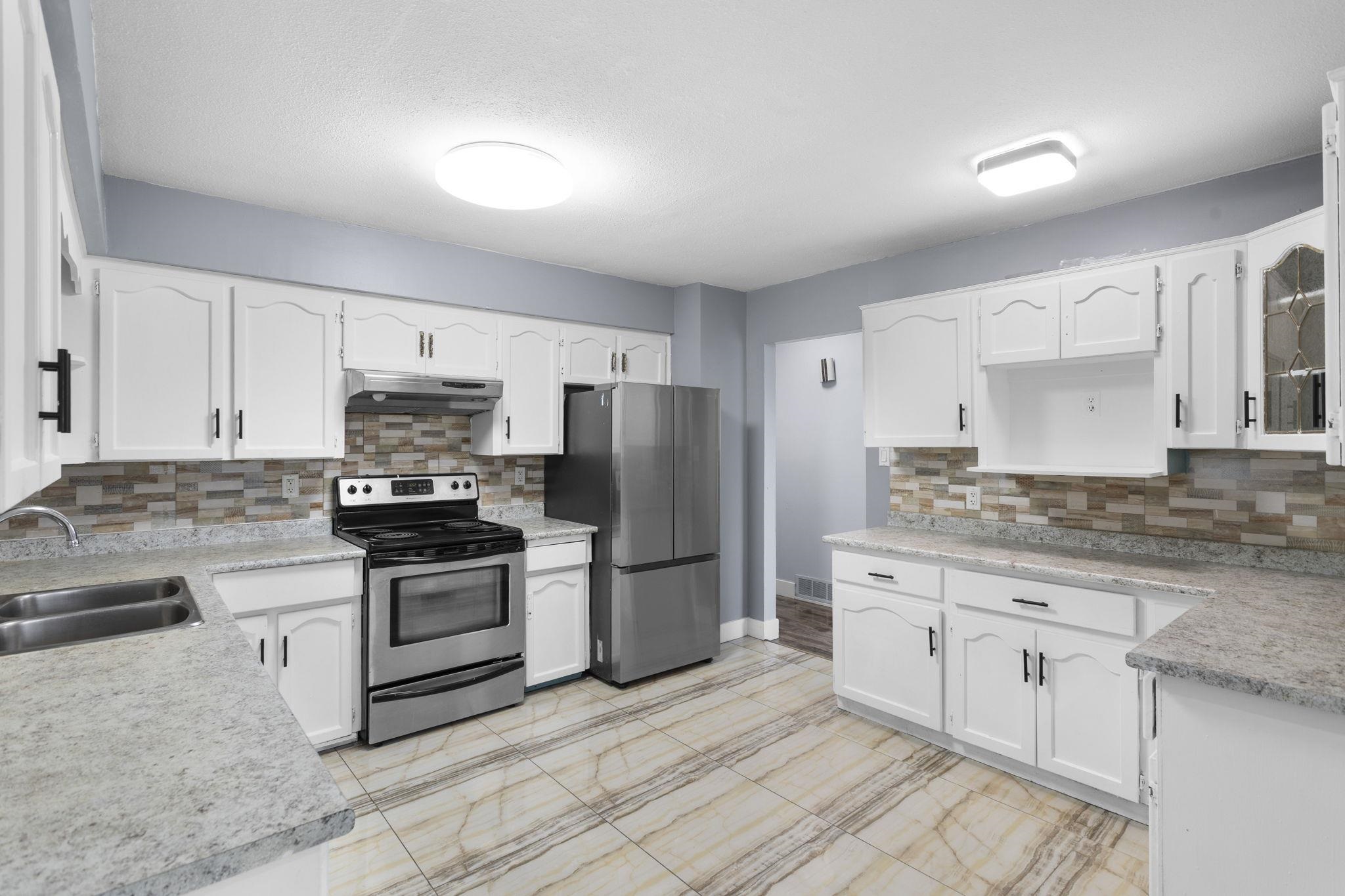 Additional image 6 of 11546 128 Street, Surrey, BC, V3R 2X6