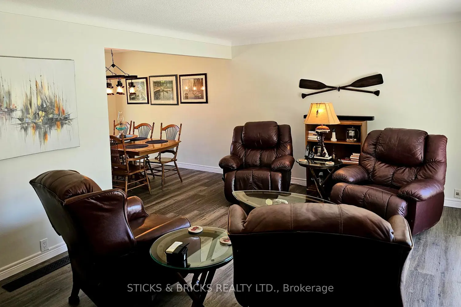 477 Dorchester Street photo 2