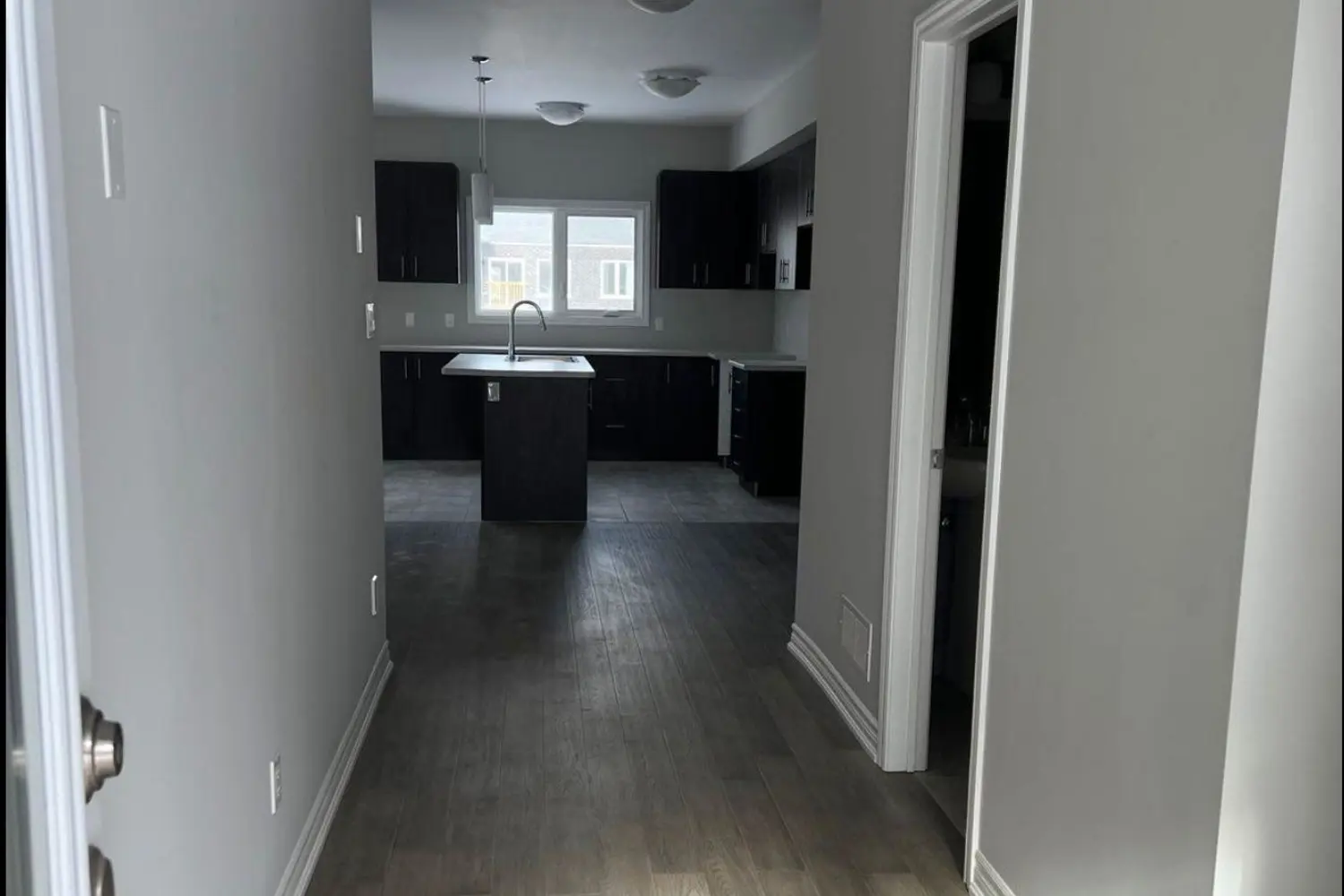 Additional image 5 of 3252 Parker Avenue