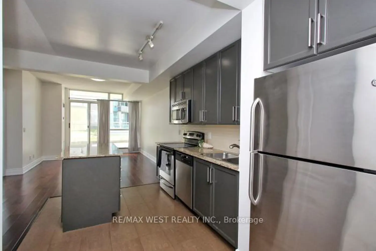 Additional image 6 of 225 Webb Drive 903
