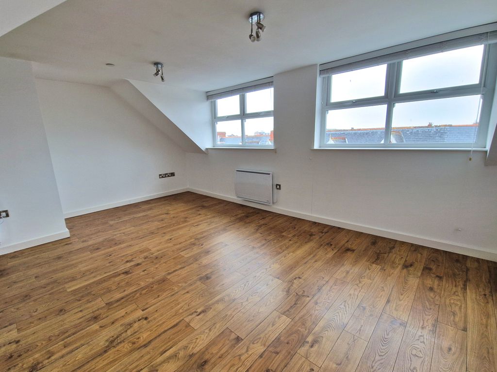 Additional image 6 of 1 bed flat for saleFlat 7, 26-28 Mary Street, Porthcawl CF36