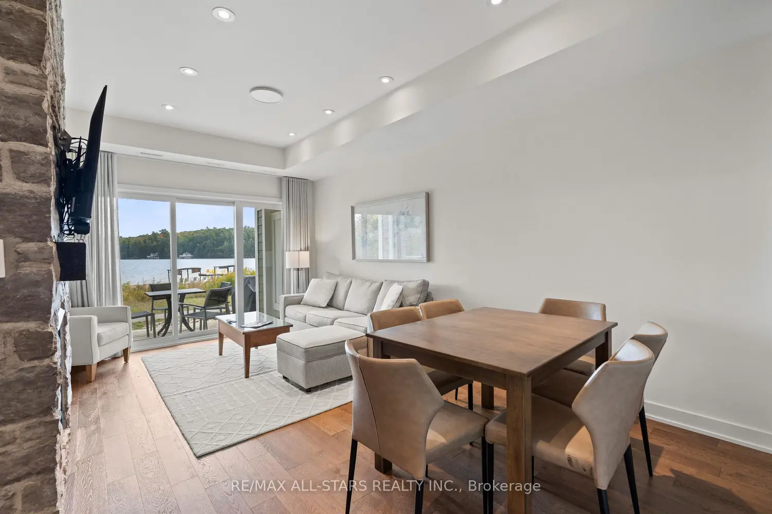 Additional image 7 of 1869 Muskoka Road 118 31